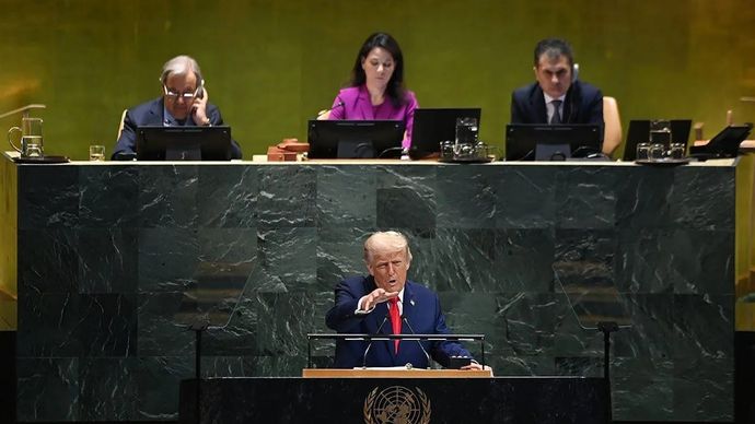 Presiden AS Donald Trump menyampaikan pidato dalam Debat Umum Sidang ke-80 Majelis Umum Perserikatan Bangsa-Bangsa (UNGA) di Markas Besar PBB di New York, 23 September 2025. ANTARA/Xinhua/Li Rui.