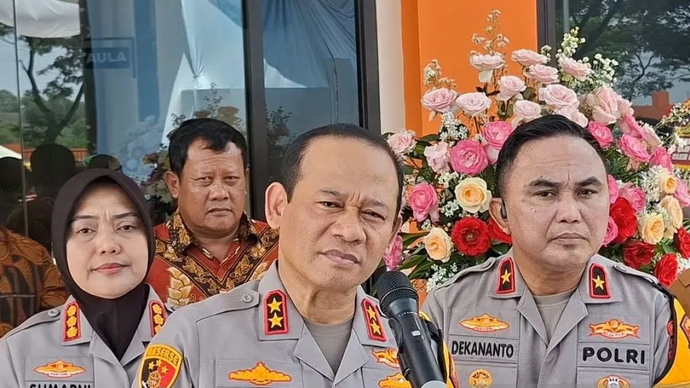 Kapolda Metro Jaya Irjen Pol. Asep Edi Suheri usai meresmikan Kantor Satuan Pengamanan Objek Vital Polres Metro Bekasi di Kawasan Industri GIIC Deltamas Cikarang Pusat, Selasa.ANTARA/Pradita Kurniawan Syah.