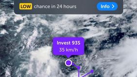 Badan Meteorologi, Klimatologi, dan Geofisika (BMKG) mendeteksi dua dari tiga bibit siklon tropis yang muncul di sejumlah perairan berpotensi memengaruhi curah hujan lebat dan gelombang tinggi di beberapa wilayah Indonesia dalam 24 jam ke depan.