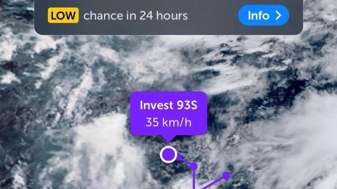 Bibit siklon tropis terpantau berada di barat daya Samudera Hindia bagian barat daya Aceh melalui pengamatan aplikasi Trajectory Siklon, Sabtu, 13 September 2025 malam.