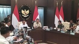 Sjafrie Gelar Rapat Perdana sebagai Menko Polkam Ad Interim