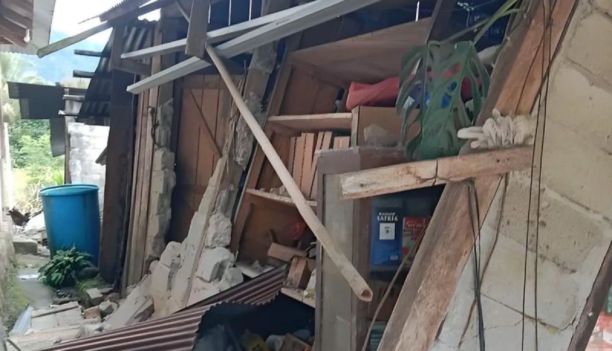 Rumah warga mengalami kerusakan akibat gempa bumi tektonik berkekuatan magnitudo 6,7 yang terjadi di Sulawesi Tengah, Selasa, 16 Juni 2026. <b>(Antara)</b>