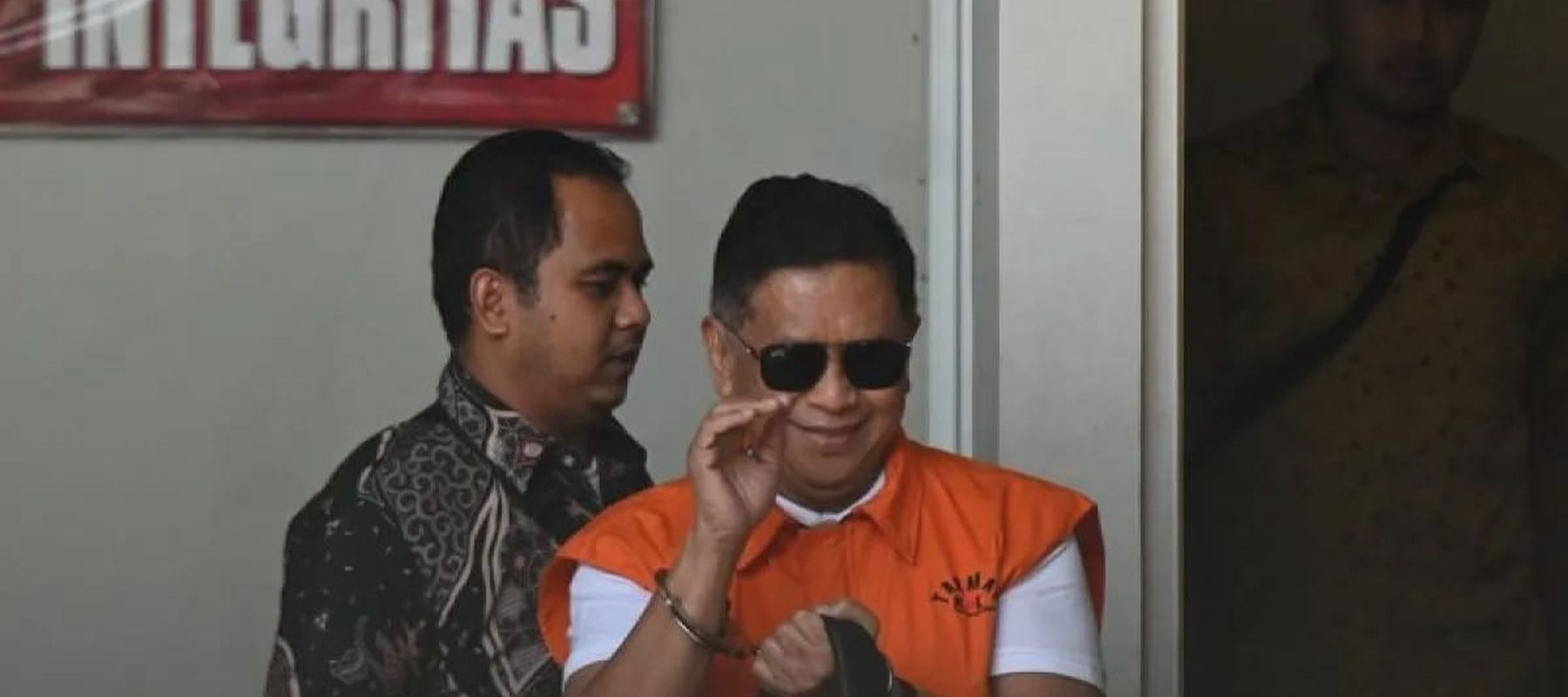 Sekretaris Jenderal PDI Perjuangan Hasto Kristiyanto setelah menjalani pengobatan dan kembali ke Rumah Tahanan Komisi Pemberantasan Korupsi, Jakarta, Jumat 1 Agustus 2025. ANTARA/Sulthony Hasanuddin.