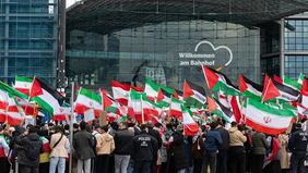 Iran pada Jumat (10/4) dini hari membantah telah meluncurkan rudal atau drone ke negara-negara Teluk sejak gencatan senjata dengan Amerika Serikat (AS) diberlakukan.