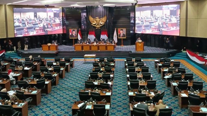 Suasana rapat paripurna di DPRD DKI Jakarta, Senin 4 Agustus 2025. ANTARA/Khaerul Izan