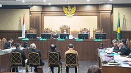 Kuasa Hukum Tom Lembong Walkout Saat Hakim Izinkan Pembacaan BAP Rini Soemarno
