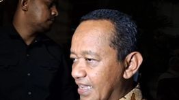 Bahlil Bantah Isu Kelangkaan BBM, Sarankan Swasta Lakukan B2B dengan Stok Nasional