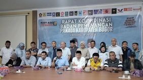 Pasangan calon bupati dan wakil bupati Bogor nomor urut 1, Rudy Susmanto-Ade Ruhandi, secara resmi mendeklarasikan kemenangan mereka dalam Pilkada Kabupaten Bogor, Jawa Barat.