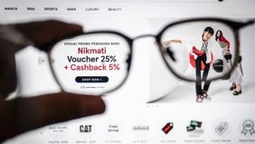 Kementerian Keuangan menyampaikan bahwa penyesuaian aturan pajak digital dilakukan untuk mempermudah administrasi para pedagang daring yang berjualan melalui platform niaga elektronik. Kebijakan ini diatur dalam Peraturan Menteri Keuangan (PMK) Nomor