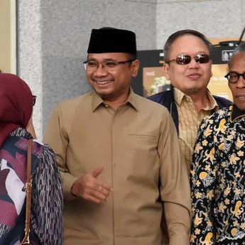 KPK Geledah Rumah di Depok Terkait Kasus Dugaan Korupsi Kuota Haji