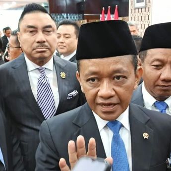 Bahlil: Freeport Hentikan Produksi Fokus Cari Pekerja Terjebak Longsor