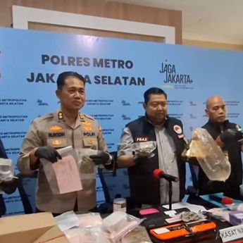 Influencer Inisial AW dan Istrinya Ditangkap karena Tanam Ganja di Rumah