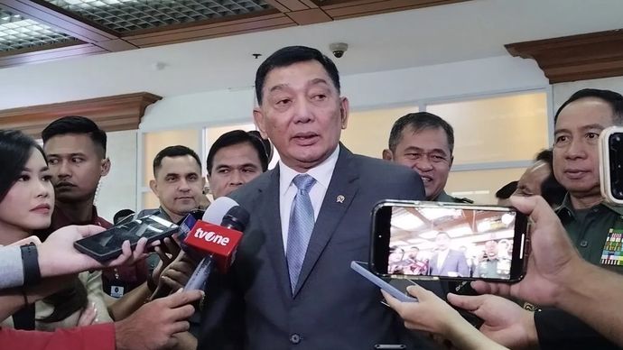 Menteri Pertahanan Sjafrie Sjamsoeddin di kompleks parlemen, Jakarta, Rabu (30/4/2025).