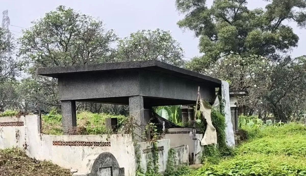 Kondisi Tempat Pemakaman Umum (TPU) Kebon Nanas, Cipinang Besar Selatan, Jatinegara, Jakarta Timur, Selasa, 29 Juli 2025. <b>(Antara)</b>