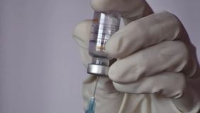 Peneliti Pusat Riset Biomedis Badan Riset dan Inovasi Nasional (BRIN), Dr. Khariri, menegaskan bahwa tuduhan vaksin berbasis Messenger Ribonucleic Acid (mRNA) dapat memicu kanker sama sekali tidak memiliki pijakan ilmiah.