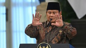 Presiden RI Prabowo Subianto menegaskan bahwa pemerintah terus mendorong digitalisasi di berbagai sektor, termasuk kesehatan, pendidikan, dan kemanusiaan, untuk mewujudkan tata kelola pemerintahan yang lebih efisien dan terintegrasi.