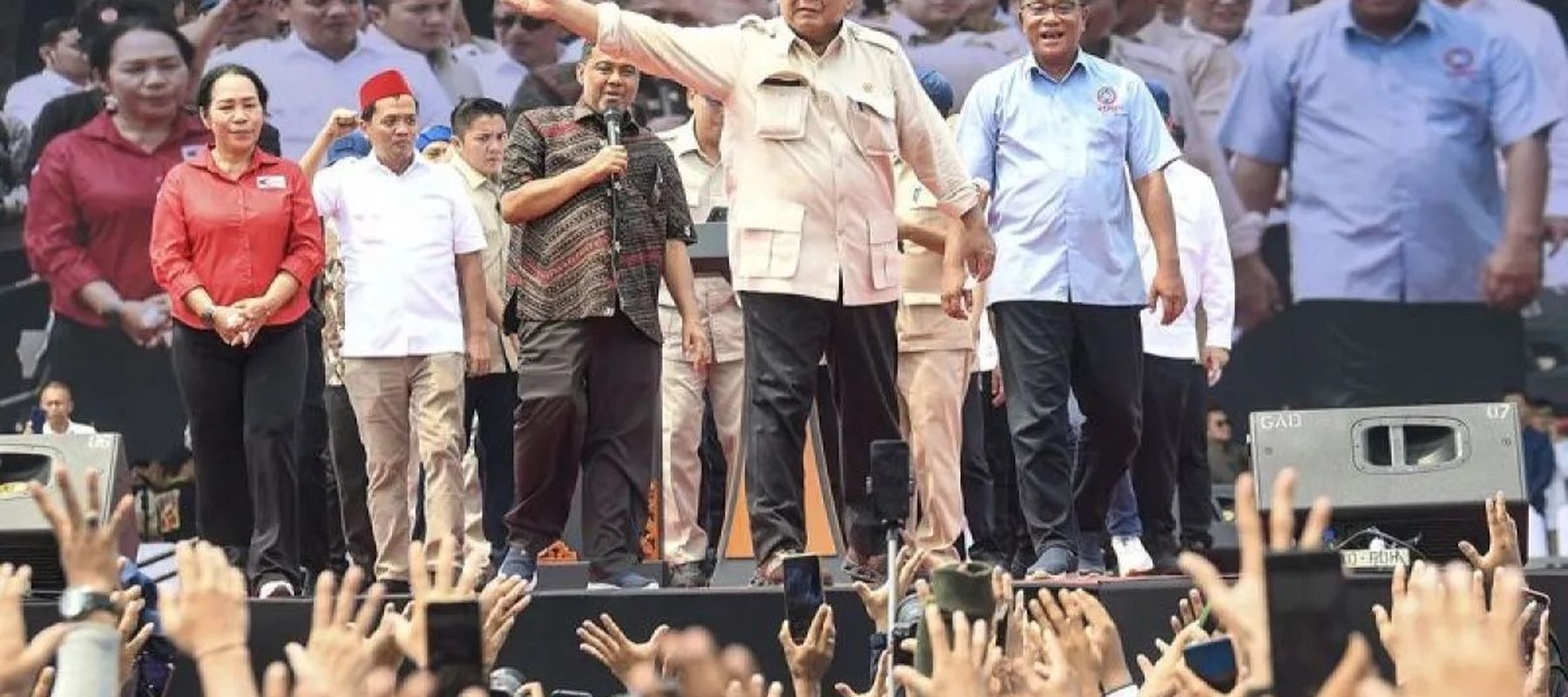 Prabowo di perayaan Hari Buruh Internasional 2025 di kawasan Monas, Jakarta.