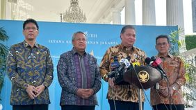 Menteri Koordinator Bidang Perekonomian Airlangga Hartarto melaporkan kepada Presiden Prabowo Subianto mengenai kesiapan implementasi tata kelola ekspor sumber daya alam (SDA) yang akan dijalankan oleh PT Danantara Sumberdaya Indonesia (DSI) mulai Se