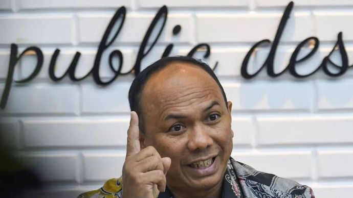 Arsip foto - Direktur Jenderal Penyelenggaraan Pos dan Informatika Kemenkominfo Wayan Toni Supriyanto menyampaikan keterangan kepada wartawan. Rabu, 30 Juli 2025.