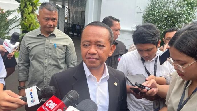 Menteri ESDM Bahlil Lahadalia memberikan pernyataan pers di Kompleks Istana Kepresidenan, Jakarta, Selasa 9 September 2025. (ANTARA/Fathur Rochman)