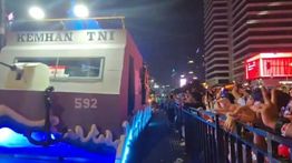 Kemhan Tampilkan Mobil Kapal Perang Modern di Karnaval Kemerdekaan