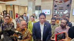Otoritas Jasa Keuangan (OJK) menilai kebijakan pemerintah menempatkan dana Rp200 triliun pada lima bank anggota Himpunan Bank Milik Negara (Himbara) akan memperkuat likuiditas perbankan nasional. 