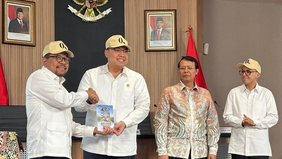 Pemerintah resmi meluncurkan buku panduan bertajuk "Buku Saku 0%: Manfaat dan Penerima Dukungan Kesejahteraan Tahun 2026" guna membantu masyarakat memahami sekaligus mengakses berbagai program bantuan yang disediakan negara.