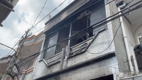 Wali Kota Jakarta Barat Iin Mutmainah mengungkapkan bahwa keberadaan teralis besi pada rumah menjadi salah satu kendala utama dalam proses pemadaman kebakaran di kawasan Tanjung Duren, Grogol Petamburan, Jakarta Barat, yang terjadi pada Jumat dini ha