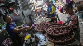 Chief Economist Bank Mandiri Andry Asmoro memperkirakan tekanan inflasi pada awal 2026 masih akan berada dalam rentang yang terkendali. 