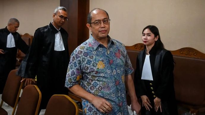 Terdakwa kasus dugaan korupsi PT Asuransi Jiwasraya Isa Rachmatarwata.