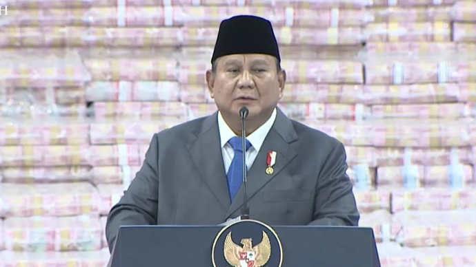 Tangkapan layar - Presiden Prabowo Subianto memberikan arahan usai menyaksikan penyerahan uang senilai Rp11,4 triliun hasil denda administratif dan penyelamatan keuangan negara dari Jaksa Agung ST Burhanuddin kepada Menteri Keuangan Purbaya Yudhi Sadewa di Gedung Kejaksaan Agung, Jakarta, Jumat (10/4/2026) ANTARA/Prisca Triferna