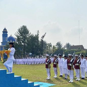 Jelang HUT Ke-80 RI, 76 Calon Paskibraka Gelar Latihan Gabungan