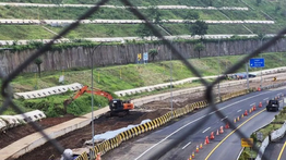Retakan Tol Cisumdawu Sepanjang 80 Meter, Contraflow Berlaku Hingga 4 Bulan