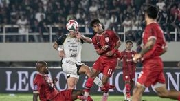 Persija Bekuk Persis 4-0