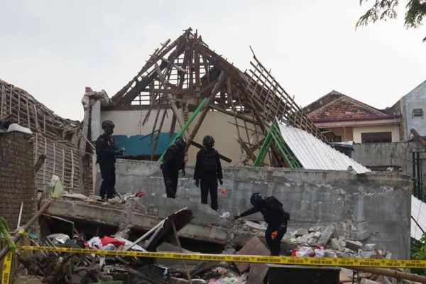 Penampakan Rumah Polisi di Mojokerto Pasca Terjadi Ledakan