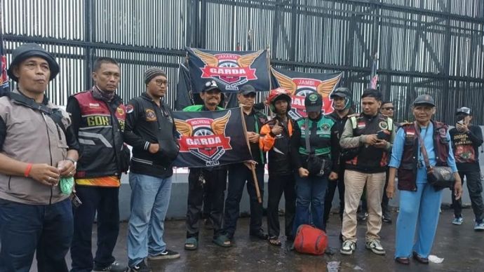 Sejumlah perwakilan ojol saat akan bertemu anggota DPR di Jakarta, Rabu 17 September 2025. ANTARA/Khaerul Izan