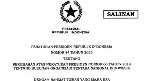 Prabowo menetapkan Panglima Korps Marinir TNI Angkatan Laut, Panglima Kopassus TNI Angkatan Darat dan Panglima Kopasgat TNI Angkatan Udara sebagai perwira tinggi TNI dengan pangkat bintang tiga.