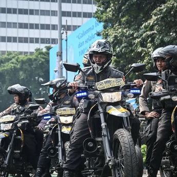 Polisi Amankan 2 Pria Bawa Molotov di Tengah Aksi Mahasiswa di Dukuh Atas