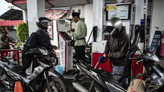 Pertamax Naik Hampir Rp4.000 per Liter, Pertalite dan Solar Tetap