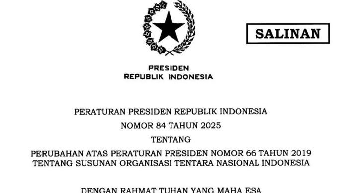 Presiden Prabowo Subianto menandatangani Peraturan Presiden Nomor 84 Tahun 2025 tentang Perubahan atas Peraturan Presiden Nomor 66 Tahun 2019 tentang Susunan Organisasi Tentara Nasional Indonesia di Jakarta, Jumat, 8 Agustus 2025.