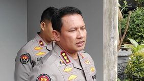 Polisi memastikan bahwa pelaku penganiayaan terhadap sejumlah pegawai SPBU 3413901 di Cipinang, Jakarta Timur, bukan merupakan anggota kepolisian. Informasi yang sempat beredar di media sosial terkait dugaan keterlibatan aparat ditegaskan tidak benar