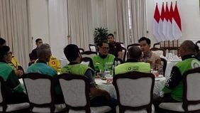 PT GoTo Gojek Tokopedia Tbk (GoTo) dan Grab Indonesia mengonfirmasi bahwa perwakilan mitra pengemudi ojek online (ojol) mereka hadir dalam dialog bersama Wapres Gibran Rakabuming di Istana Wakil Presiden, Jakarta, Minggu, 1 September 2025.