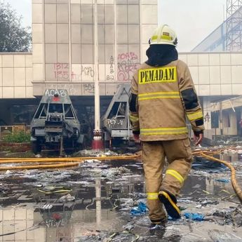 Kebakaran Landa Markas Gegana di Jakpus, 3 Orang Diamankan
