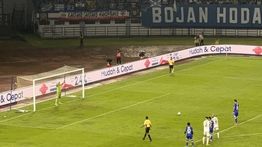 Andrew Jung Bawa Persib Menang Tipis Atas Dewa United 1-0