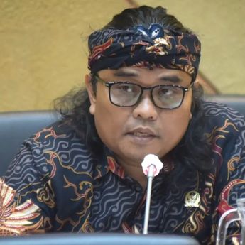 Komisi IX DPR Ingatkan Dampak Luas Pembatasan Tar dan Nikotin terhadap Industri Tembakau