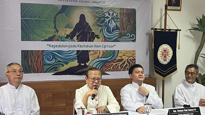 Uskup Keuskupan Agung Jakarta Ignatius Kardinal Suharyo memimpin konferensi pers perayaan Paskah di Gereja Katedral, Jakarta, Minggu (5/4/2026). ANTARA/Asep Firmansyah