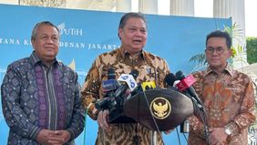 Menteri Koordinator Bidang Perekonomian Airlangga Hartarto memastikan seluruh kegiatan ekspor sumber daya alam (SDA) tetap dilakukan oleh pelaku usaha yang selama ini sudah menjalankan kegiatan ekspor.