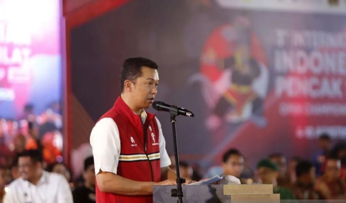 Wakil Menpora Taufik Hidayat saat membuka Kejuaraan International Indonesian Pencak Silat Open Championship yang digelar mulai 4 hingga 10 Agustus 2025 di Medan .ANTARA/Juraidi/pri. <b>(Antara)</b>