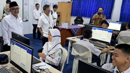 Mendikdasmen Larang Pengawas TKA Unggah Aktivitas ke Medsos, Ancam Sanksi Tegas