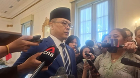 Menteri Luar Negeri RI, Sugiono, menegaskan bahwa Indonesia tidak akan memberlakukan tarif bagi kapal yang melintas di Selat Malaka. Kebijakan tersebut dinilai tidak sejalan dengan ketentuan dalam United Nations Convention on the Law of the Sea.